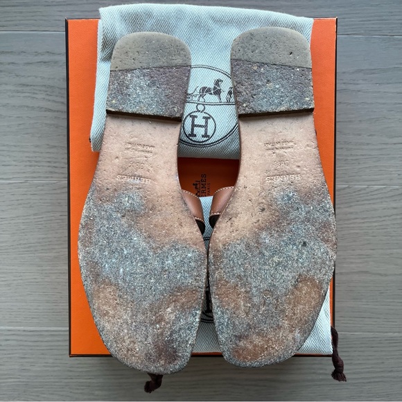 HERMÈS Oran Sandals Gold size EU 38.5/US 8.5 - Picture 2 of 14